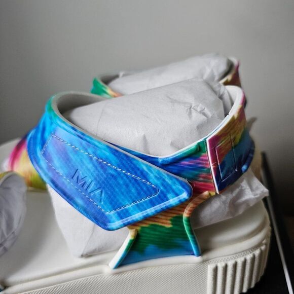 NEW IN BOX MIA MARI MTY RUBBER TIE DIE STYLE SANDALS STRAPPY SIZE 8.5 - Picture 3 of 11